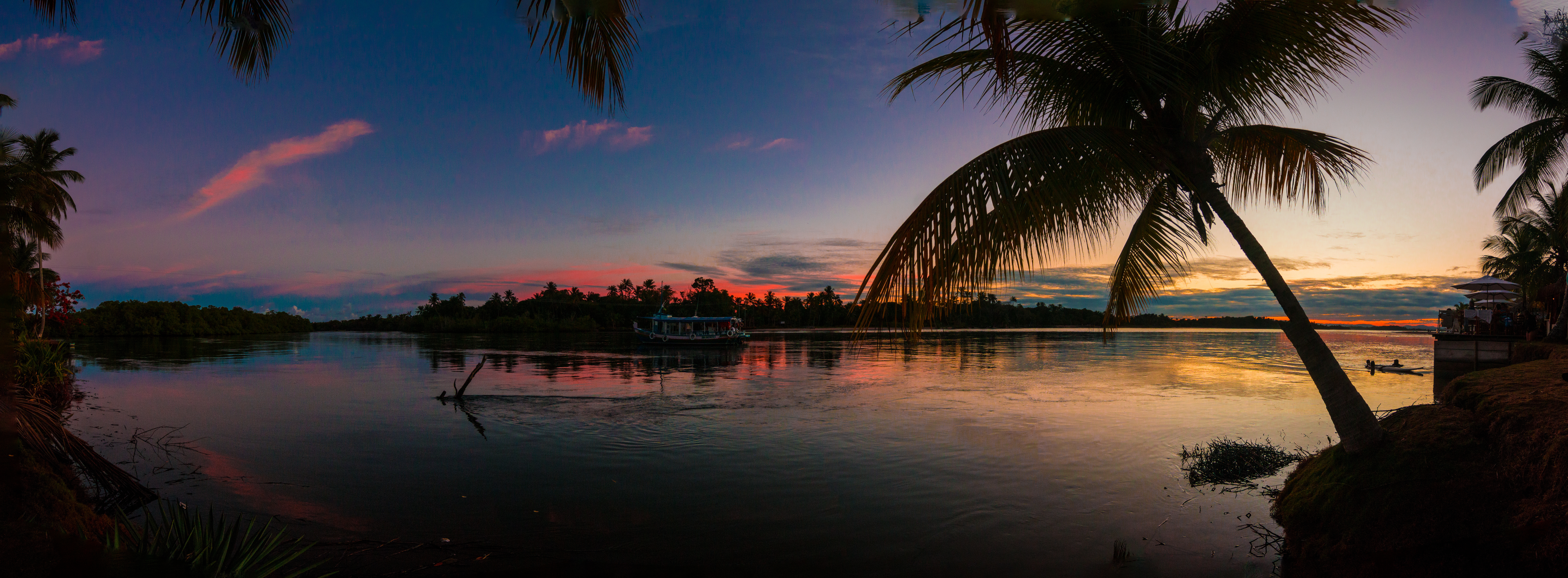 Stunning sunset over the bay at Bahia Grande